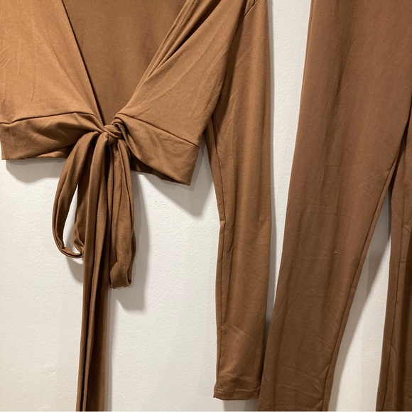 Longsleeve top and legginf - Picture 2 of 3